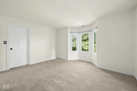 11217 Woods Bay Lane Indianapolis IN 46236