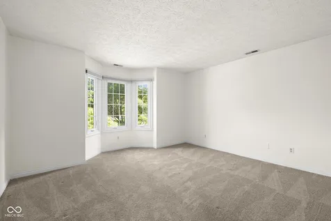 11217 Woods Bay Lane Indianapolis IN 46236