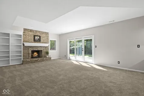 11217 Woods Bay Lane Indianapolis IN 46236