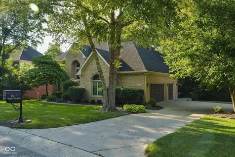 11217 Woods Bay Lane Indianapolis IN 46236