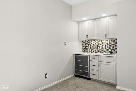11217 Woods Bay Lane Indianapolis IN 46236