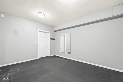 11217 Woods Bay Lane Indianapolis IN 46236
