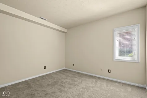 11217 Woods Bay Lane Indianapolis IN 46236