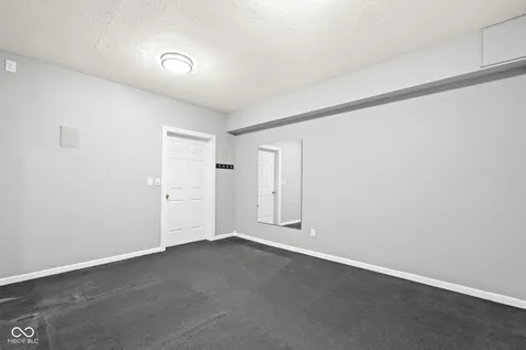 11217 Woods Bay Lane Indianapolis IN 46236
