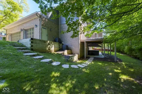 11217 Woods Bay Lane Indianapolis IN 46236