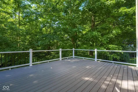 11217 Woods Bay Lane Indianapolis IN 46236