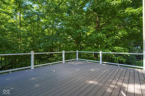 11217 Woods Bay Lane Indianapolis IN 46236