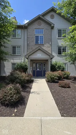 240 Legends Creek Place Indianapolis IN 46229