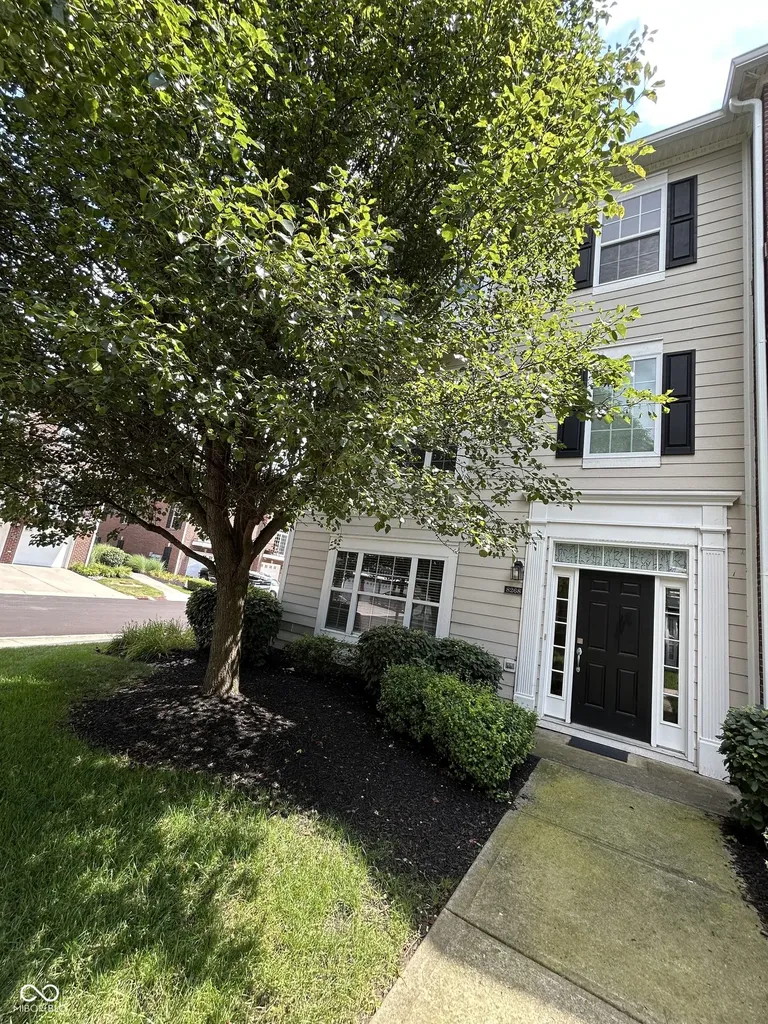 8268 Jo Ellen Drive Fishers IN 46038