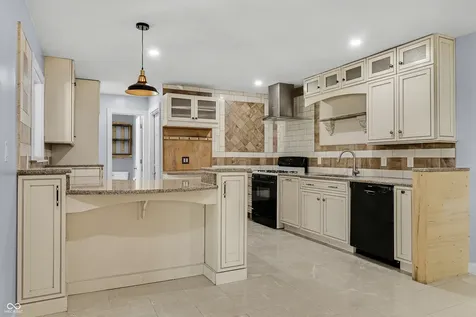 6810 W Thompson Road Indianapolis IN 46241
