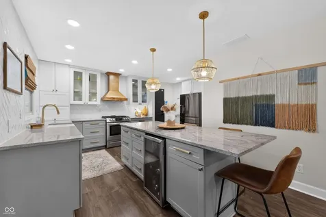 1960 Red Oak Drive Franklin IN 46131