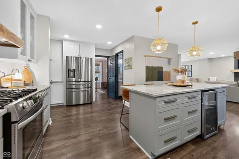 1960 Red Oak Drive Franklin IN 46131