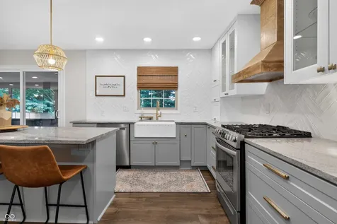 1960 Red Oak Drive Franklin IN 46131