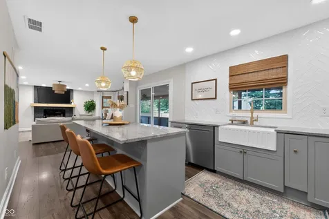 1960 Red Oak Drive Franklin IN 46131