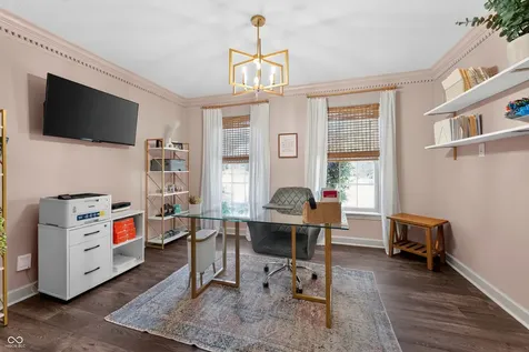 1960 Red Oak Drive Franklin IN 46131
