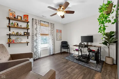 1960 Red Oak Drive Franklin IN 46131