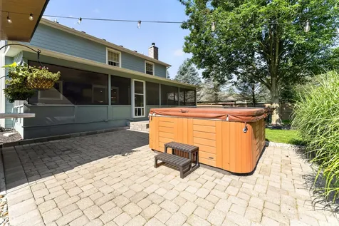 1960 Red Oak Drive Franklin IN 46131
