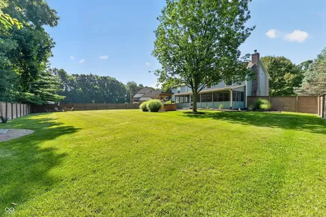 1960 Red Oak Drive Franklin IN 46131