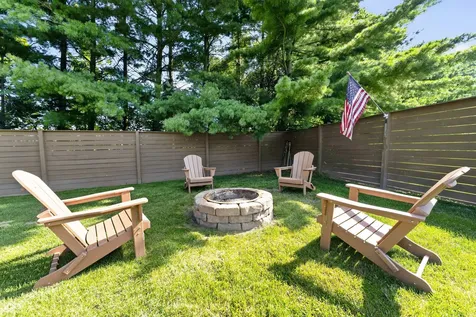 1960 Red Oak Drive Franklin IN 46131