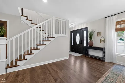 1960 Red Oak Drive Franklin IN 46131