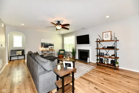 4315 Parliament Way Avon IN 46123