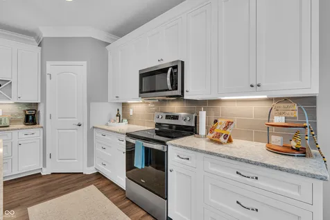 102 Gettysburg Coatesville IN 46121