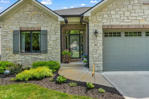 102 Gettysburg Coatesville IN 46121