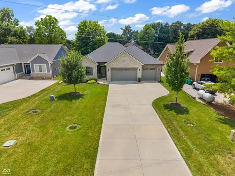 102 Gettysburg Coatesville IN 46121