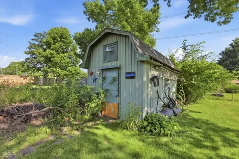 4204 E Cragmont Drive Indianapolis IN 46237