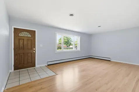 4204 E Cragmont Drive Indianapolis IN 46237