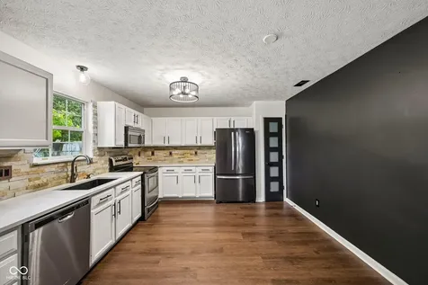 8539 Eagles Nest Drive Avon IN 46123