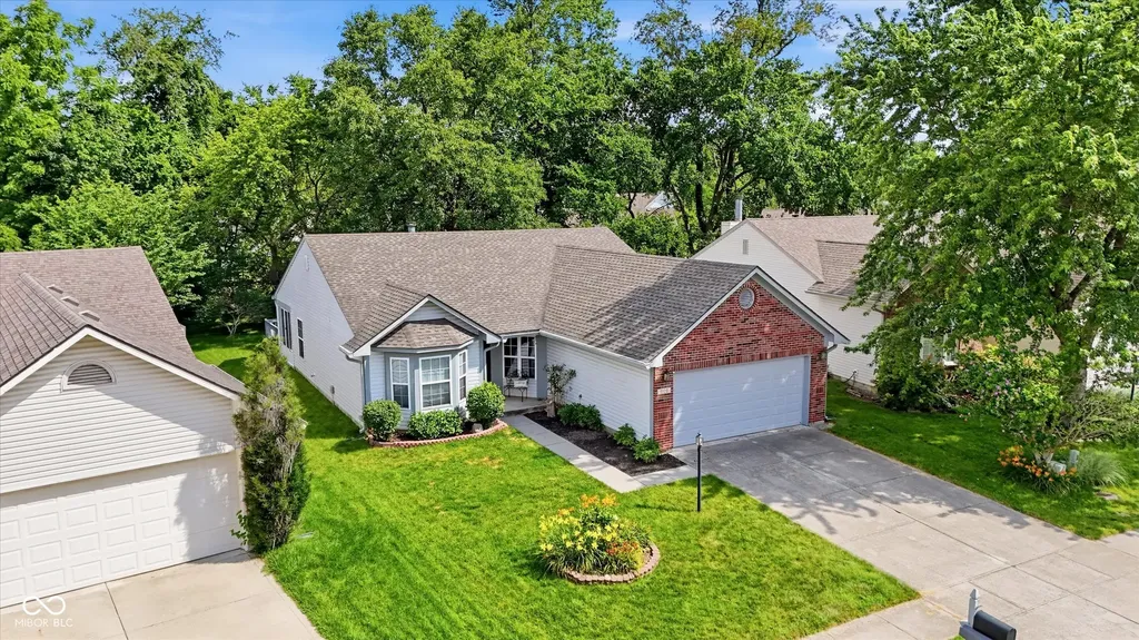 6128 White Birch Drive Fishers IN 46038