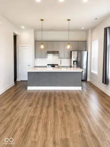950 Kinzer Avenue Carmel IN 46032