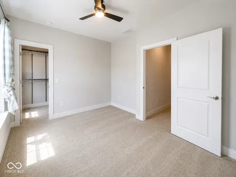 950 Kinzer Avenue Carmel IN 46032