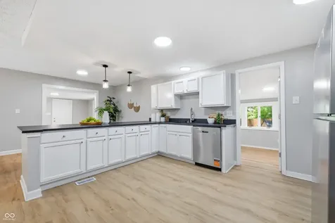 2418 E 68th Street Indianapolis IN 46220