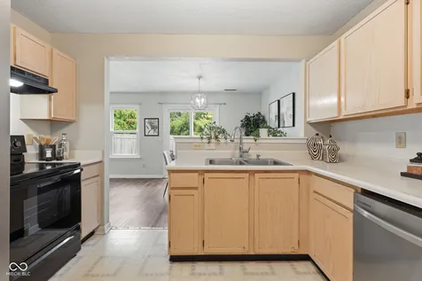 12748 Crescent Drive Carmel IN 46032