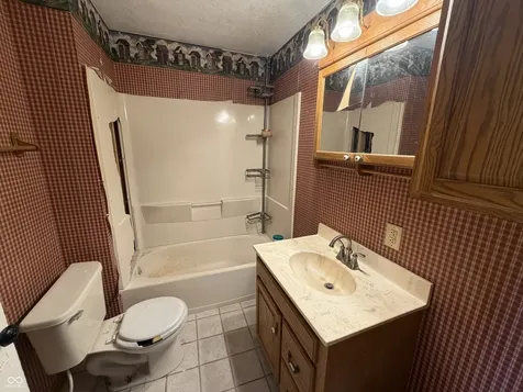 610 W 3rd Street Rushville IN 46173