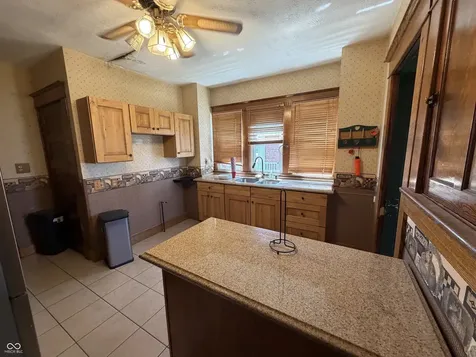 610 W 3rd Street Rushville IN 46173