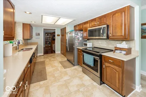 1176 Creekside Lane Plainfield IN 46168
