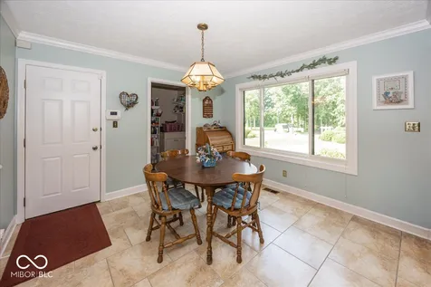 1176 Creekside Lane Plainfield IN 46168