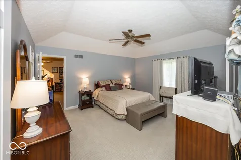 1176 Creekside Lane Plainfield IN 46168