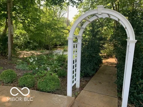 1176 Creekside Lane Plainfield IN 46168