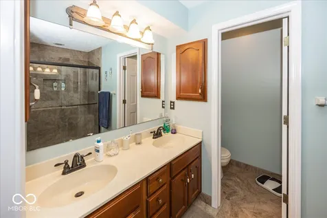 1176 Creekside Lane Plainfield IN 46168