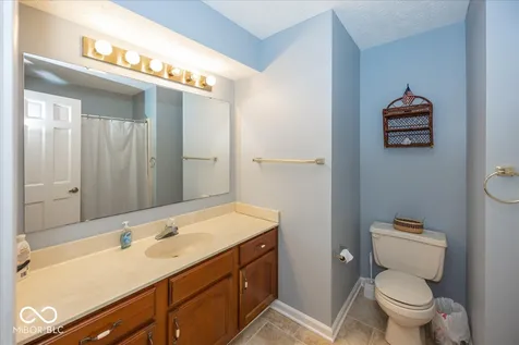 1176 Creekside Lane Plainfield IN 46168