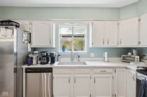 5238 Tamarisk Court Indianapolis IN 46237