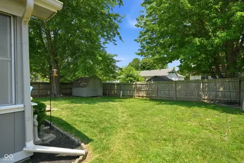 5238 Tamarisk Court Indianapolis IN 46237