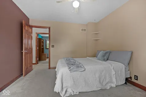 5835 W Countryside Court New Palestine IN 46163