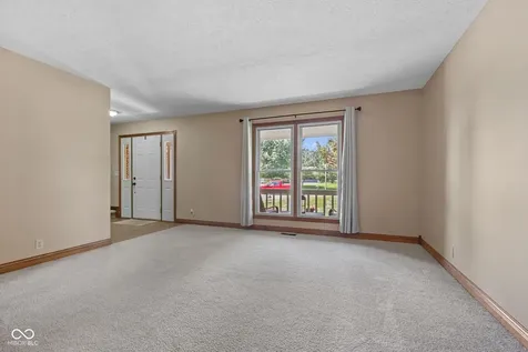 5835 W Countryside Court New Palestine IN 46163
