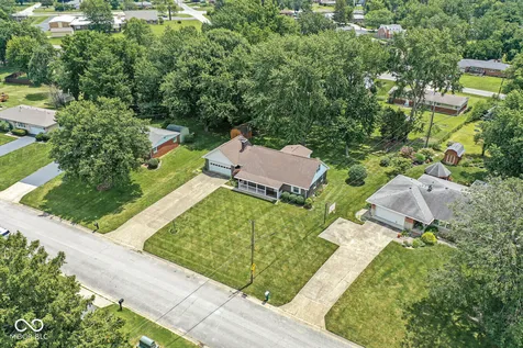 2201 Redfern Drive Indianapolis IN 46227