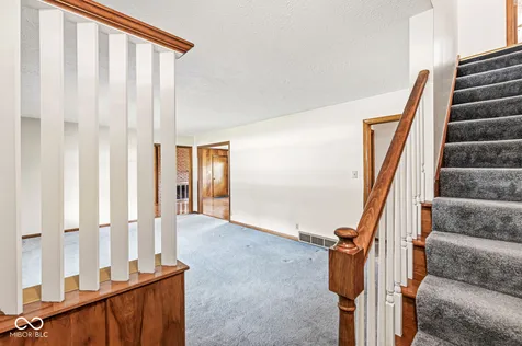 2201 Redfern Drive Indianapolis IN 46227